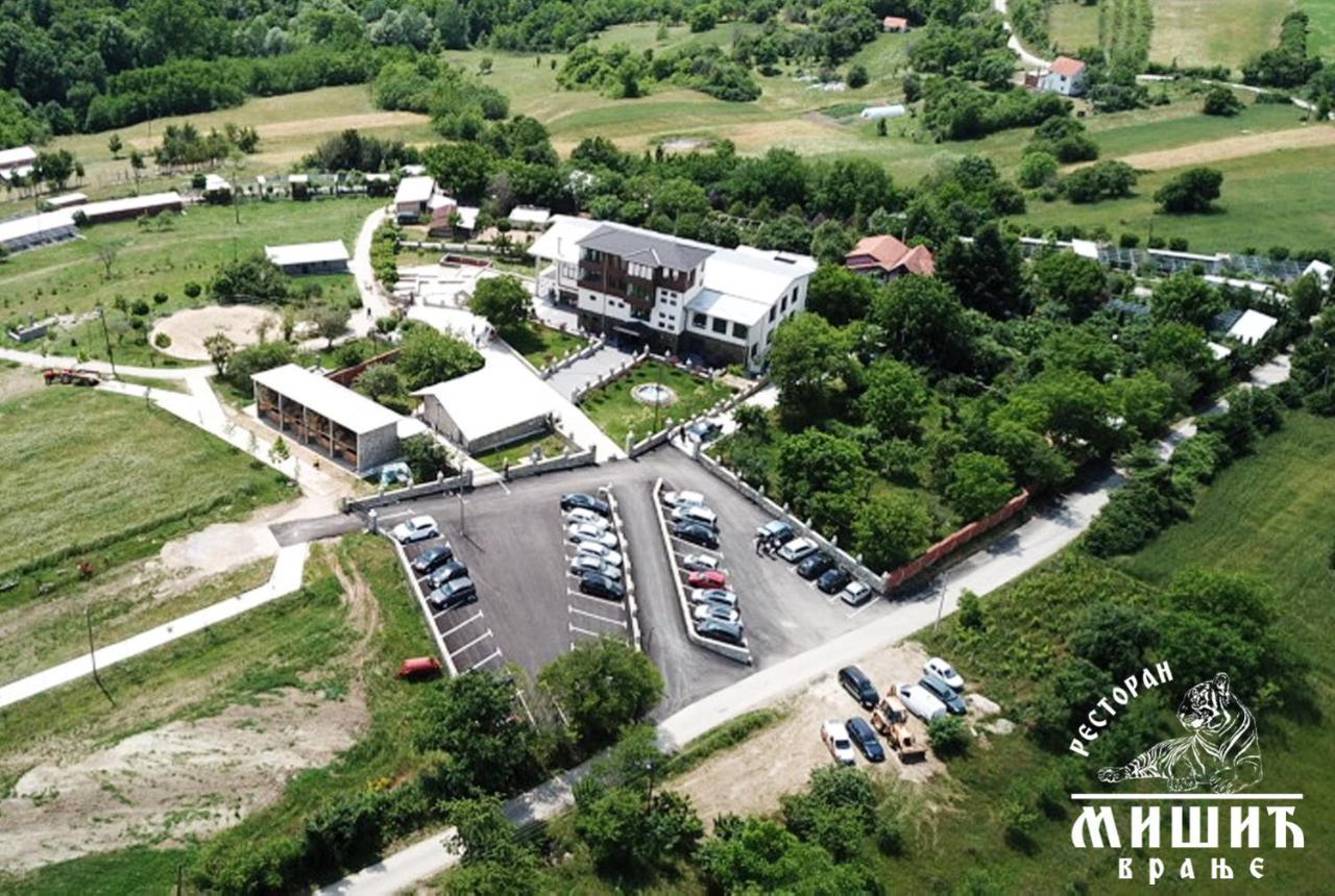 Готель Zoo Misic Prenociste Вранє Екстер'єр фото